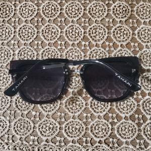 Tahari sunglasses